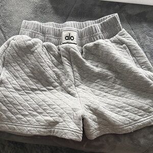 ALO Yoga Kids Light Gray Quilted Shorts